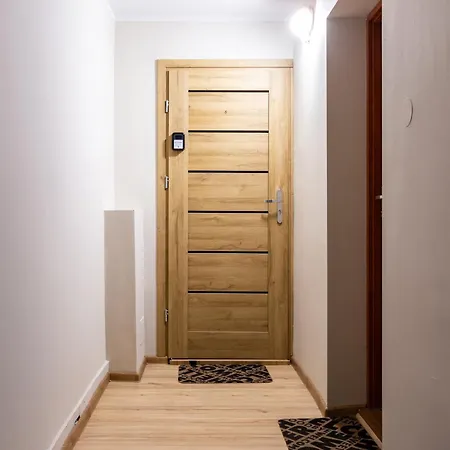 Apartament Lasy Chylonskie